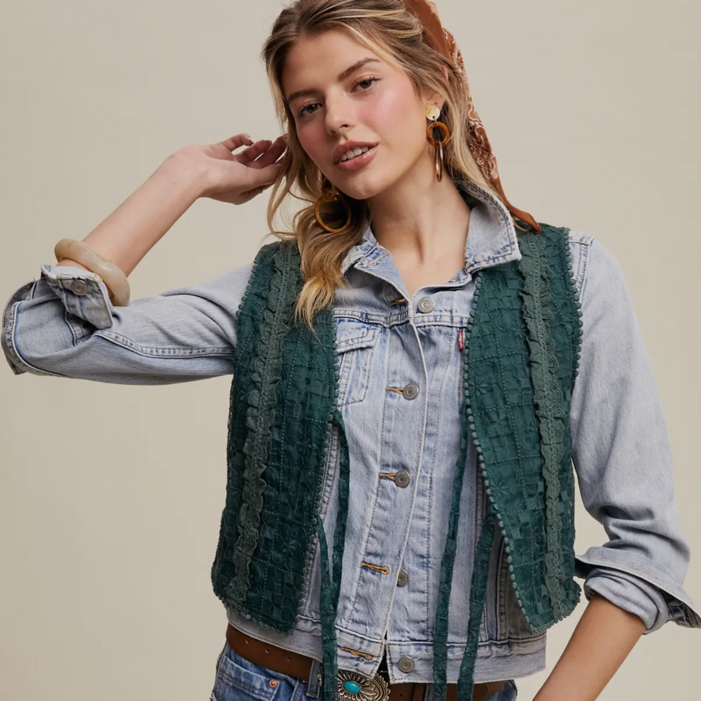 The Emery Lace Vest - Forest Green
