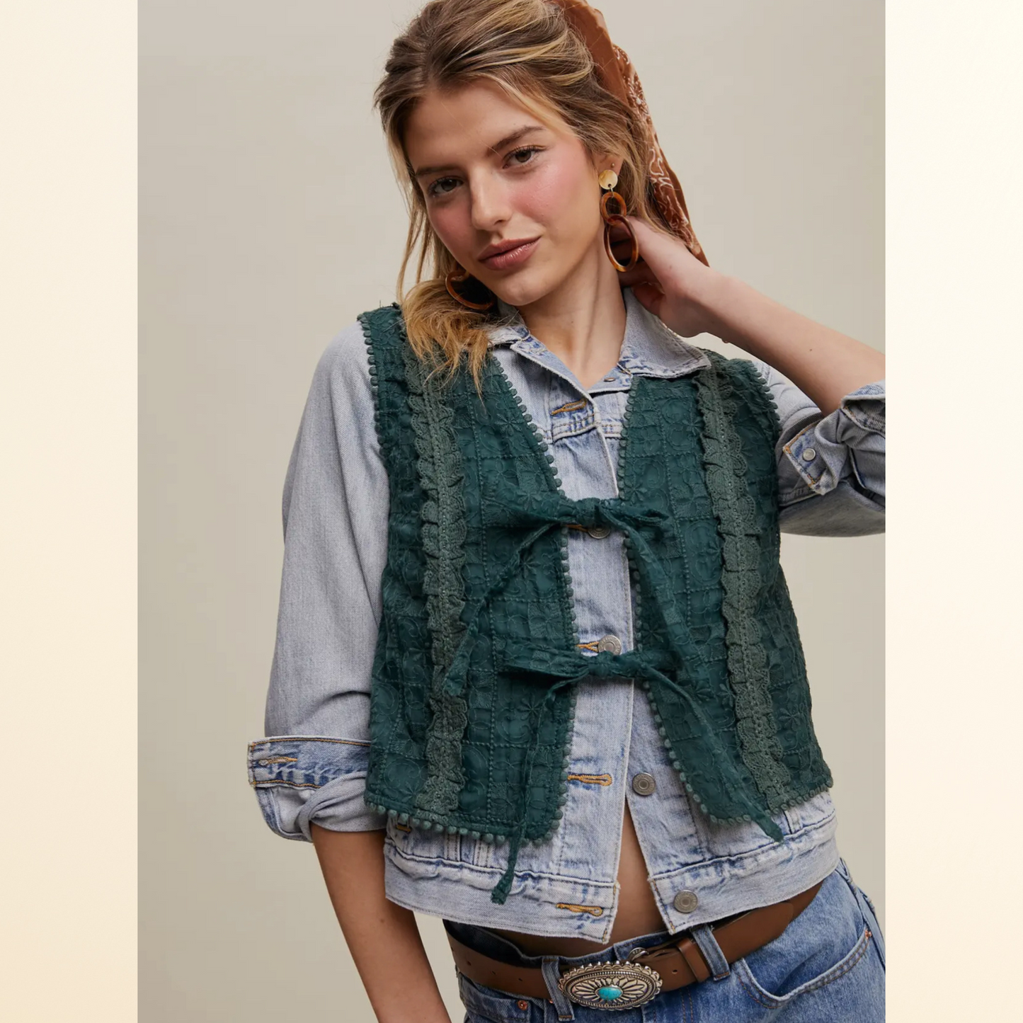 The Emery Lace Vest - Forest Green