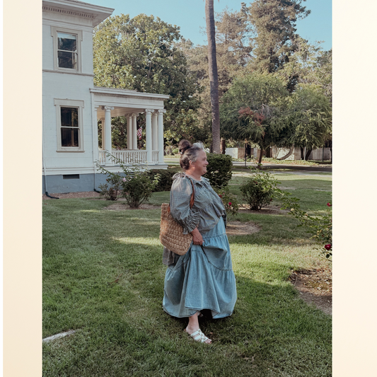 The Meadow Denim Maxi Skirt (Plus Size)